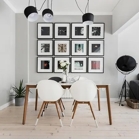 Sophisticated Gem In The Heart Of Apartment