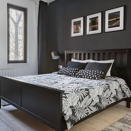 Sophisticated Gem In The Heart Of * Sofia